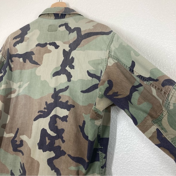 U.S. Army Woodland Camo Combat Field Jacket M Vintage Button Up - Picture 13 of 15
